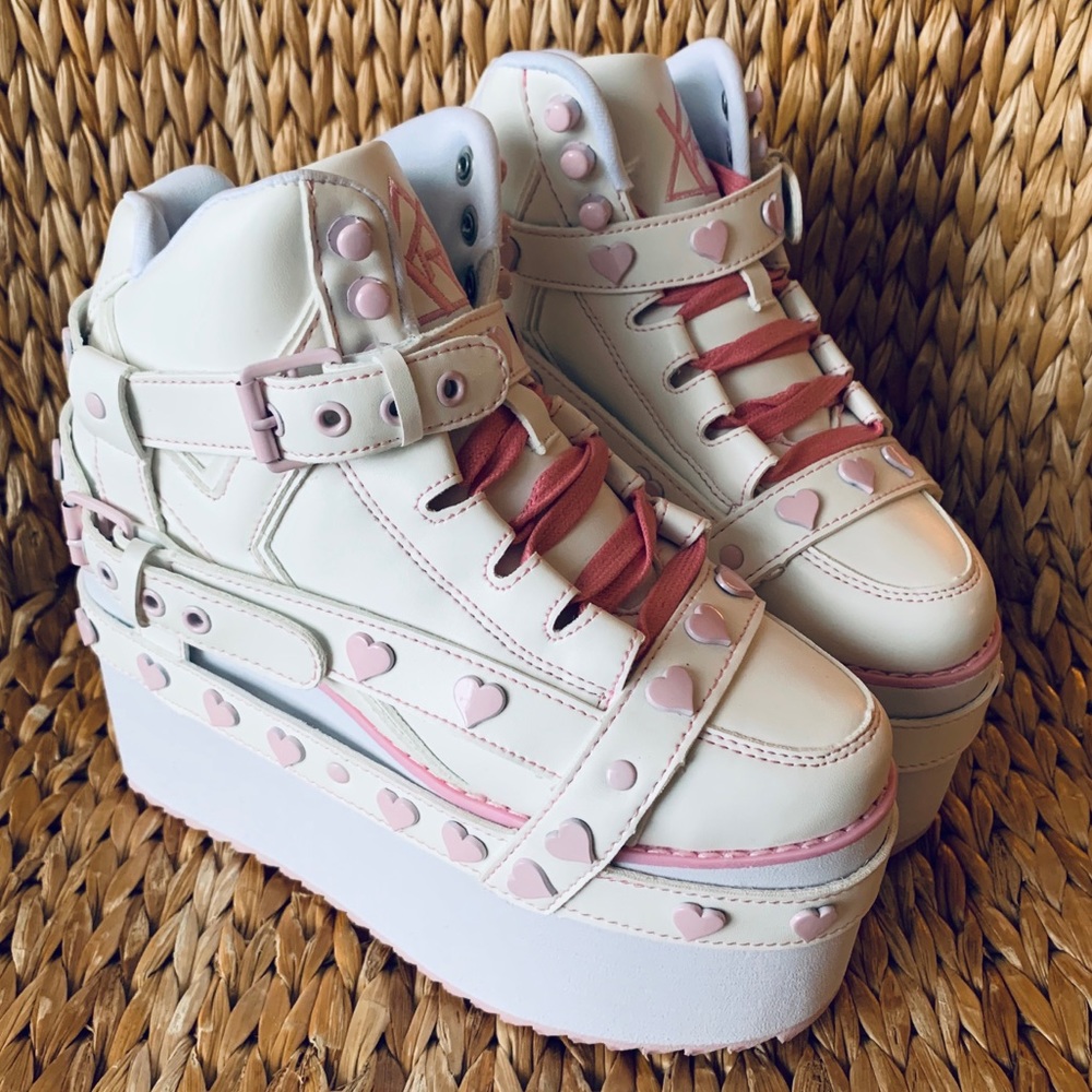 New Qozmo Pink 💕Heart Bondage Platform Sneakers - Picture 3 of 8